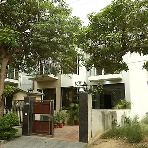imperial-apartment.top-gurgaonhotels.com/